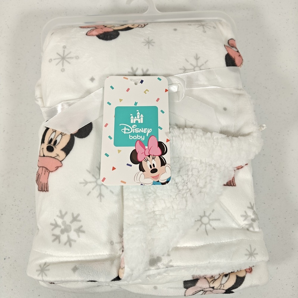 Disney Baby Minnie Mouse Blanket 30x40 Sherpa Plush Winter Snowflake Christmas